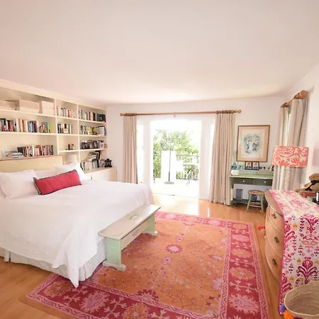 Beverly Hills Celebrity Home-2