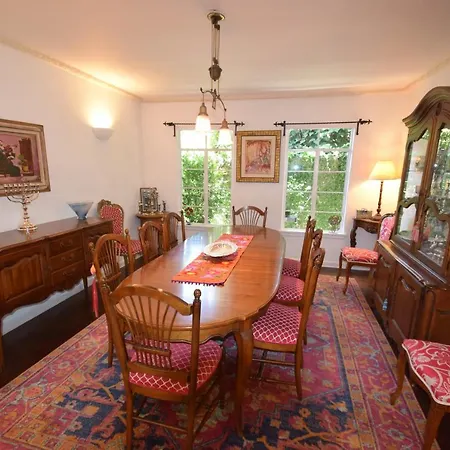 Beverly Hills Celebrity Home-2